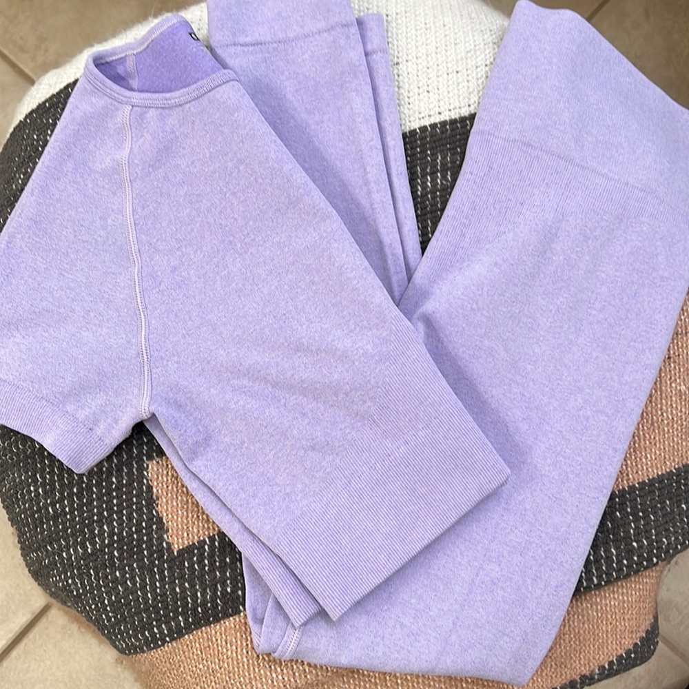 Lavender matching workout set NWOT